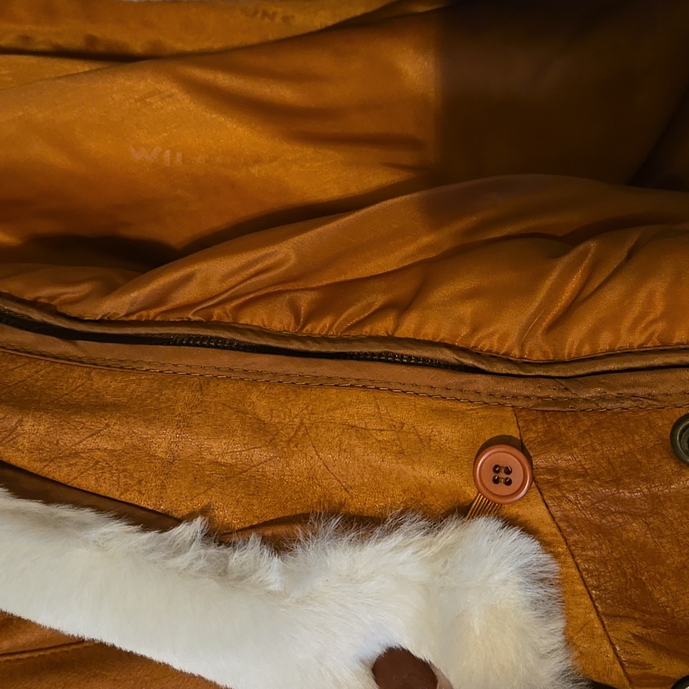 Leather jacket - Picture 2 of 5